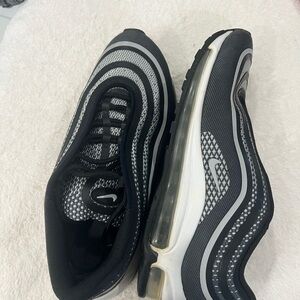 Nike Black and White Women's Sneakers